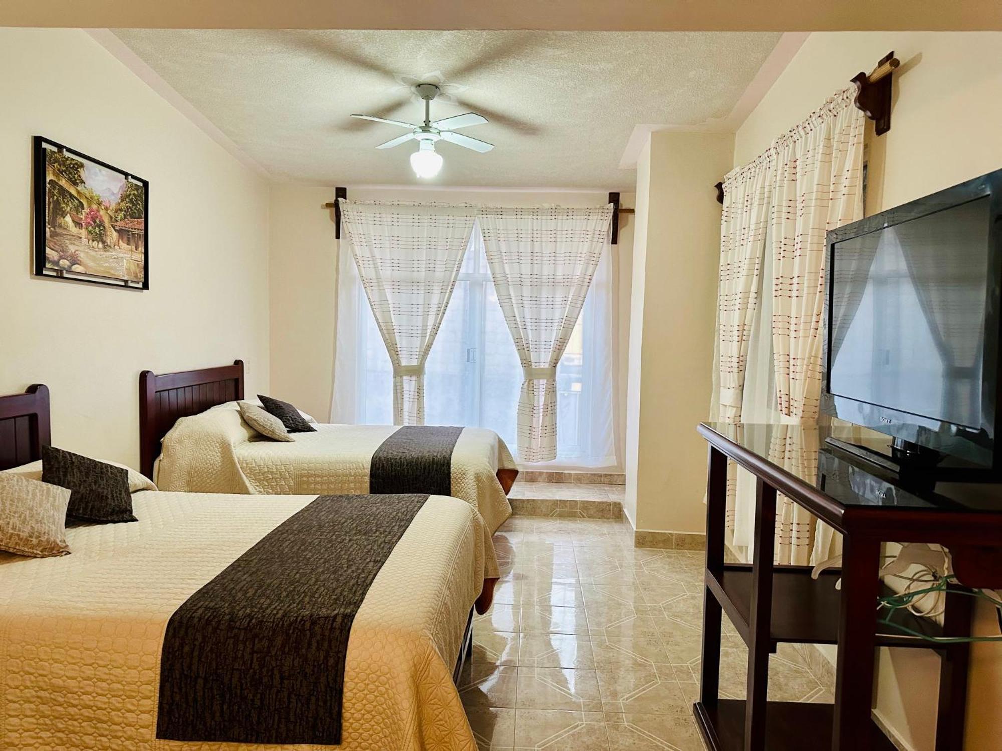 Hotel Monarca Tlalpujahua de Rayón Esterno foto